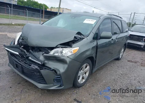 2018 Toyota Sienna Le 8 Passenger из США, поврежденный, VIN 5TDKZ3DCXJS957822